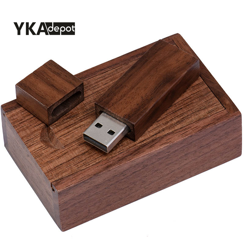 Walnut Wood USB3.0 32GB, din lemn cu cutie